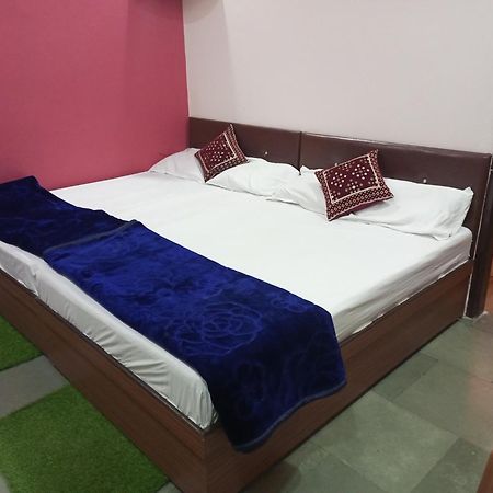 ウッジャイン Aashirwad Residency Bed & Breakfast エクステリア 写真