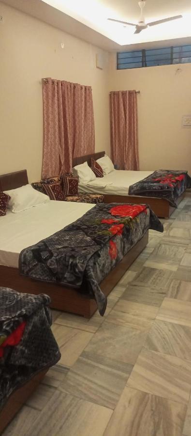ウッジャイン Aashirwad Residency Bed & Breakfast エクステリア 写真