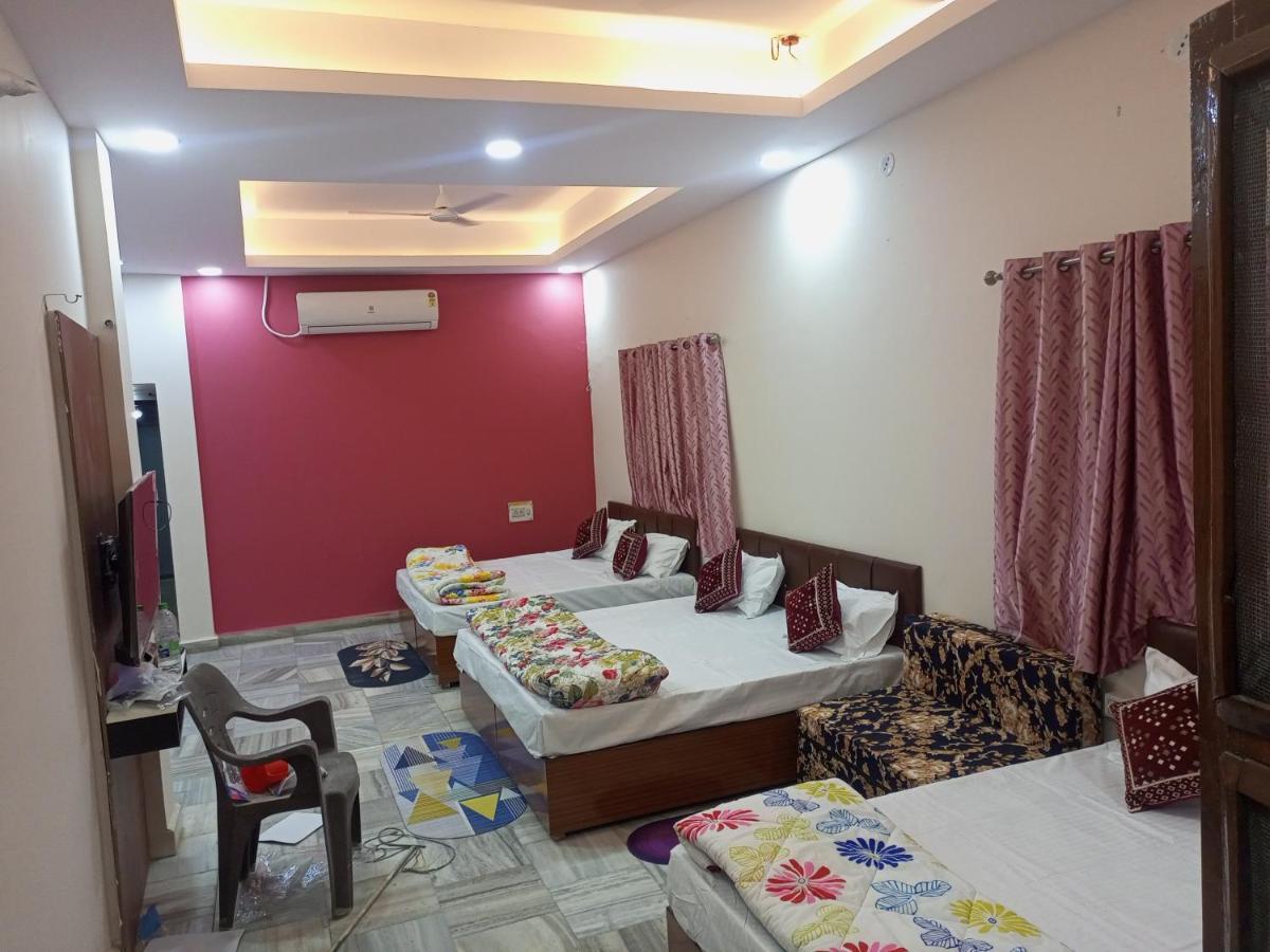 ウッジャイン Aashirwad Residency Bed & Breakfast エクステリア 写真