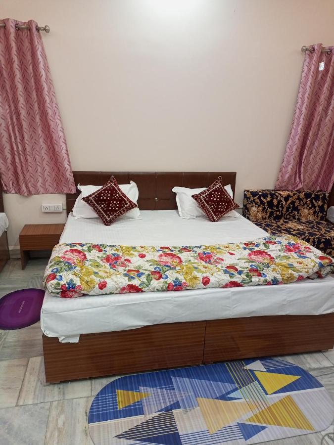 ウッジャイン Aashirwad Residency Bed & Breakfast エクステリア 写真