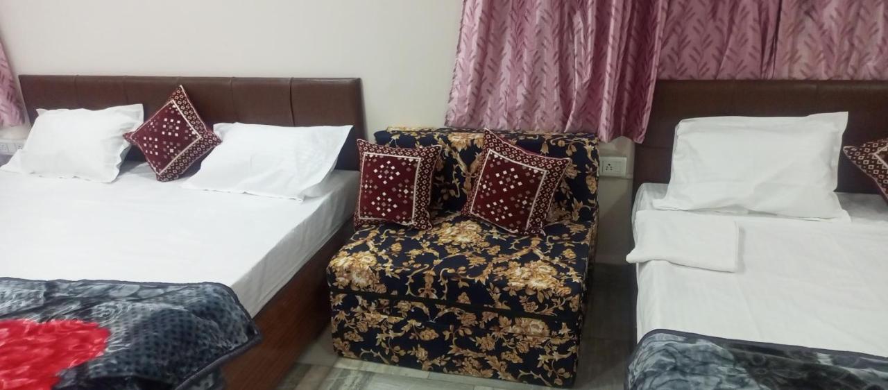 ウッジャイン Aashirwad Residency Bed & Breakfast エクステリア 写真