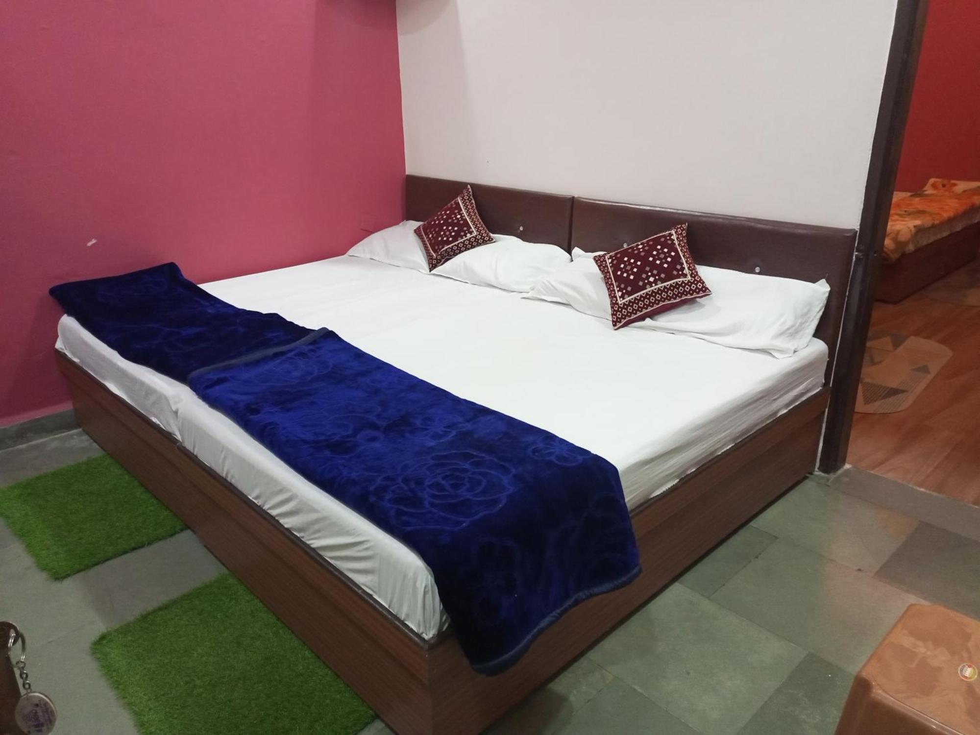 ウッジャイン Aashirwad Residency Bed & Breakfast エクステリア 写真
