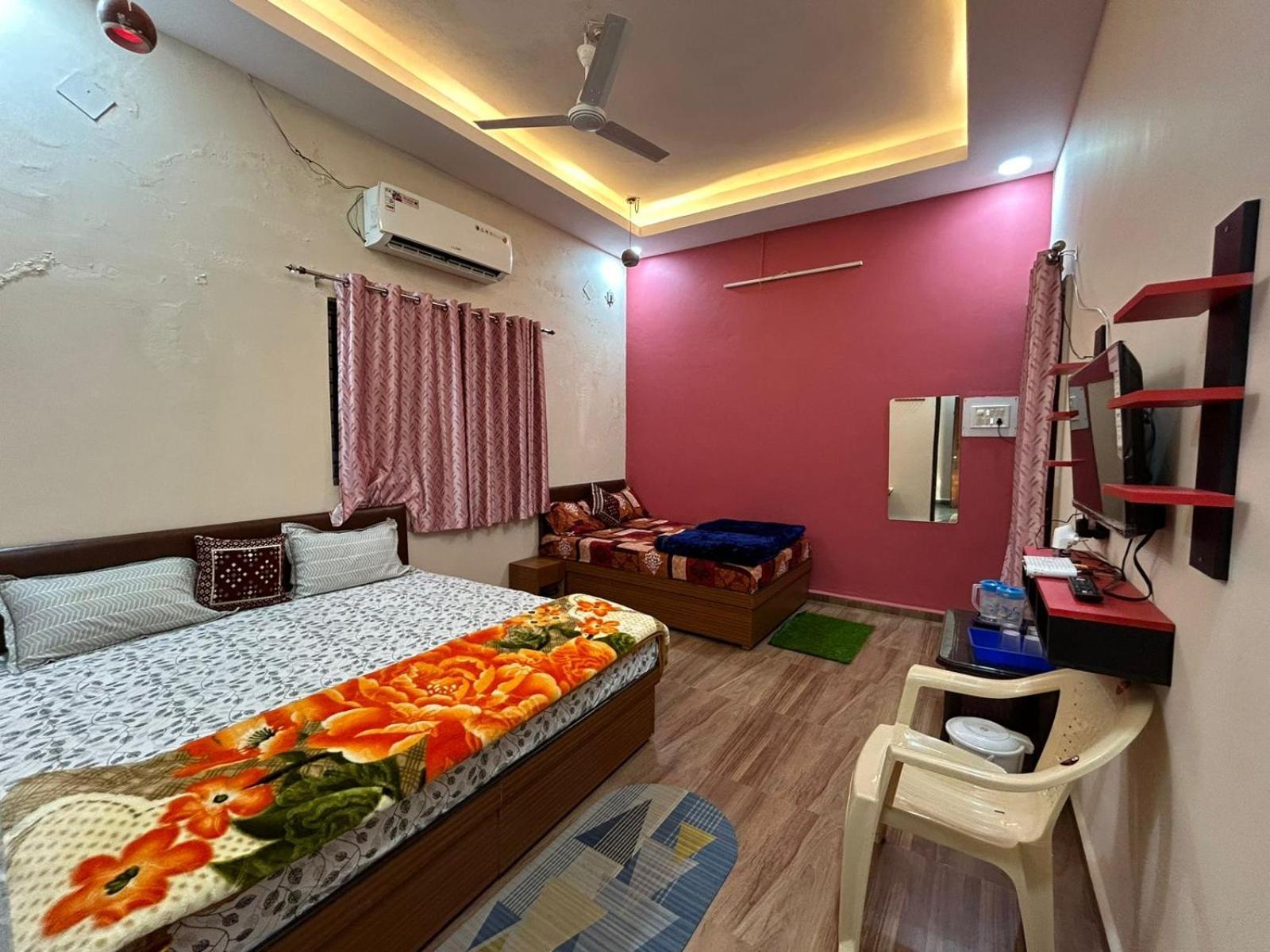 ウッジャイン Aashirwad Residency Bed & Breakfast 部屋 写真