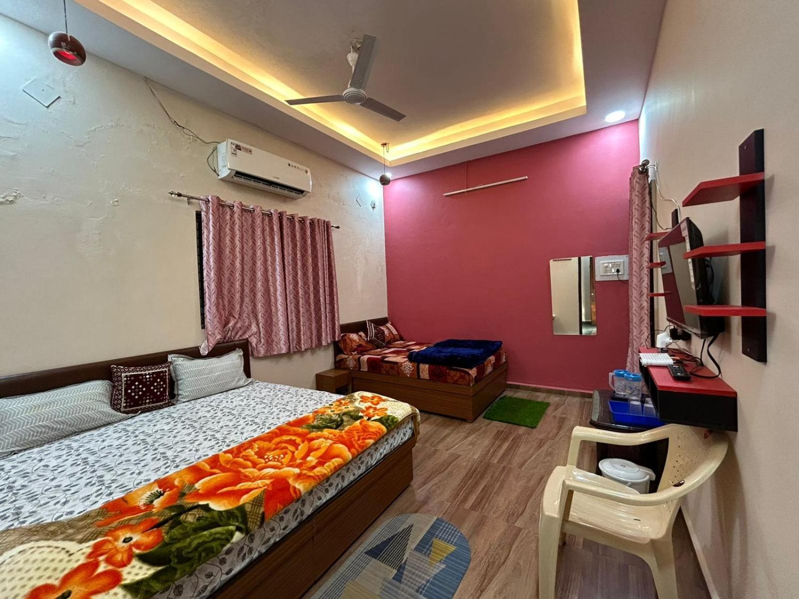 ウッジャイン Aashirwad Residency Bed & Breakfast 部屋 写真